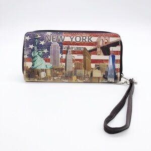 WOMENS ZIP AROUND WRISTLET WALLET-NEW YORK-NWOT